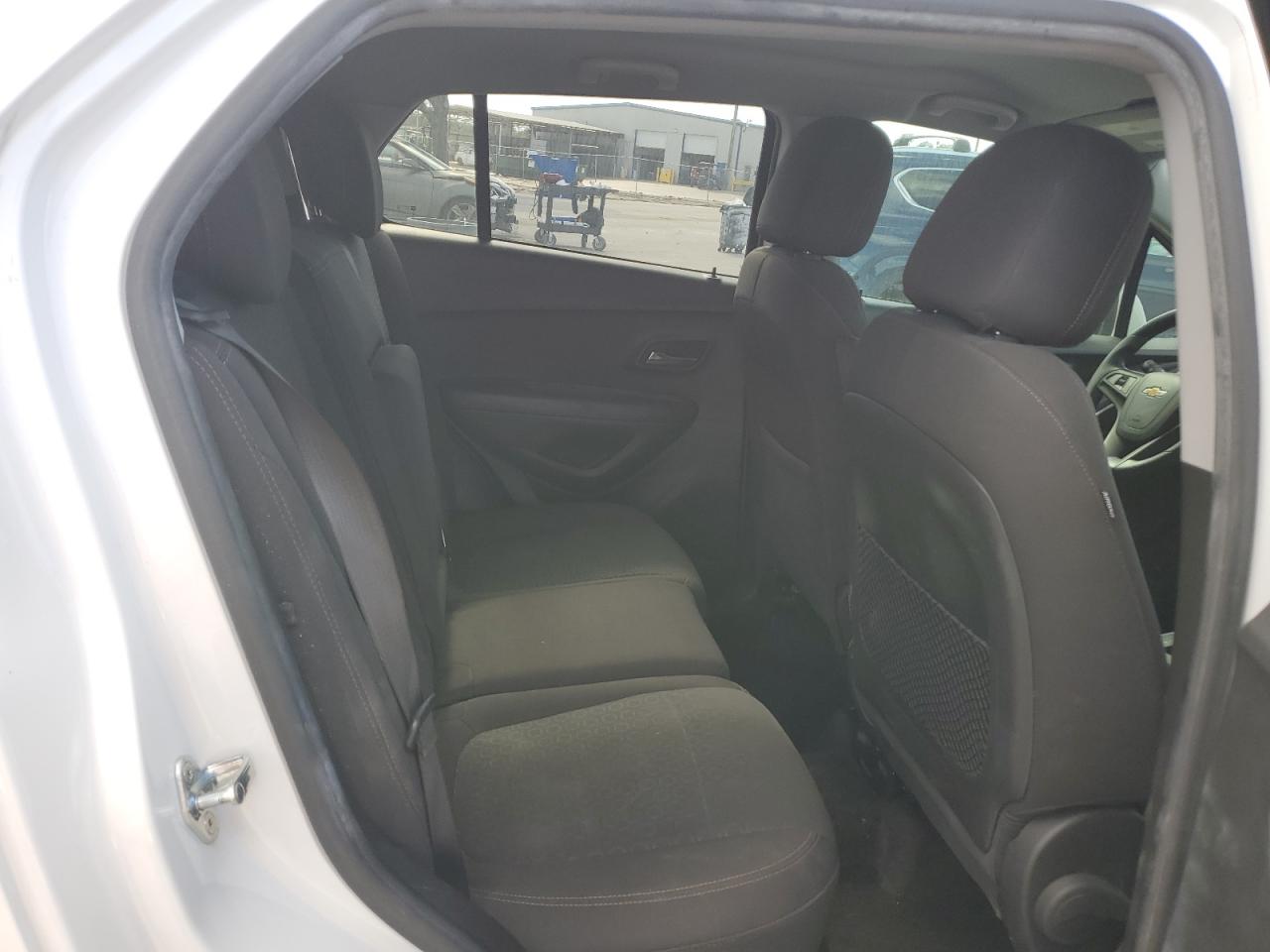 2020 Chevrolet Trax Ls VIN: KL7CJKSB2LB035102 Lot: 82625145