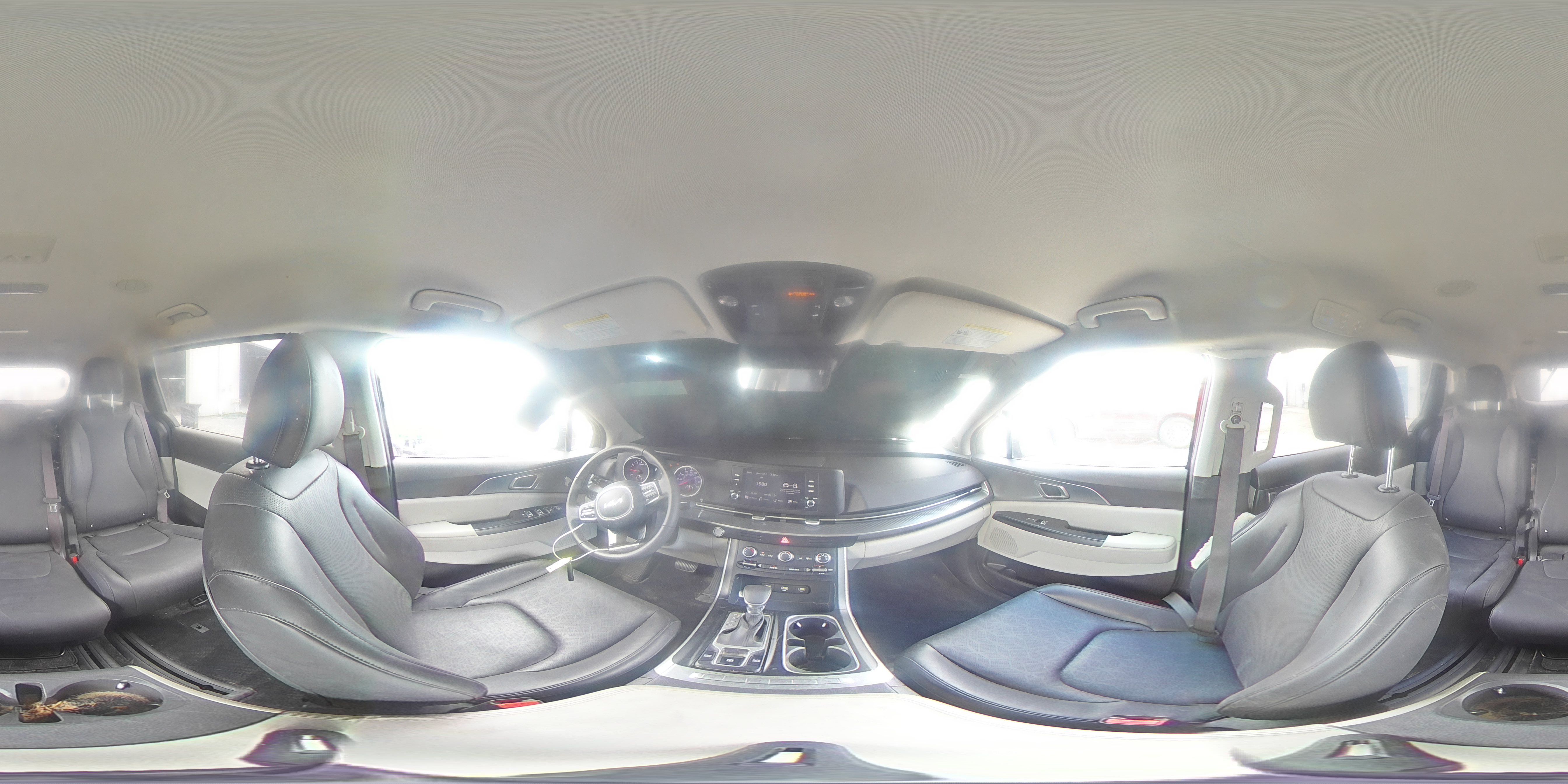 2024 Kia Carnival Lx VIN: KNDNB4H31R6440244 Lot: 81930885