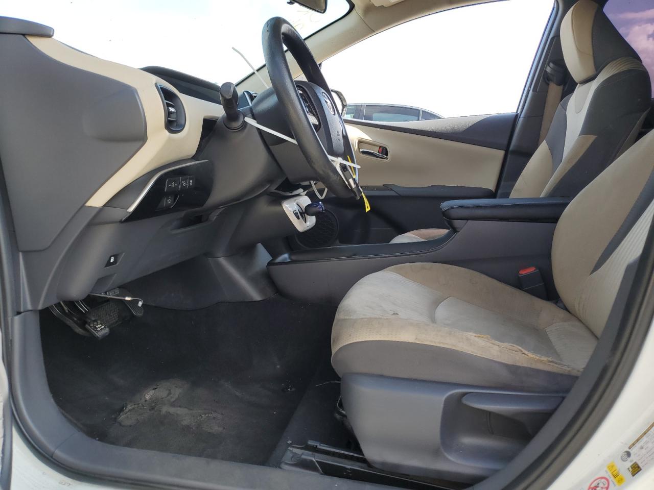 2018 Toyota Prius VIN: JTDKBRFU0J3588256 Lot: 85300185