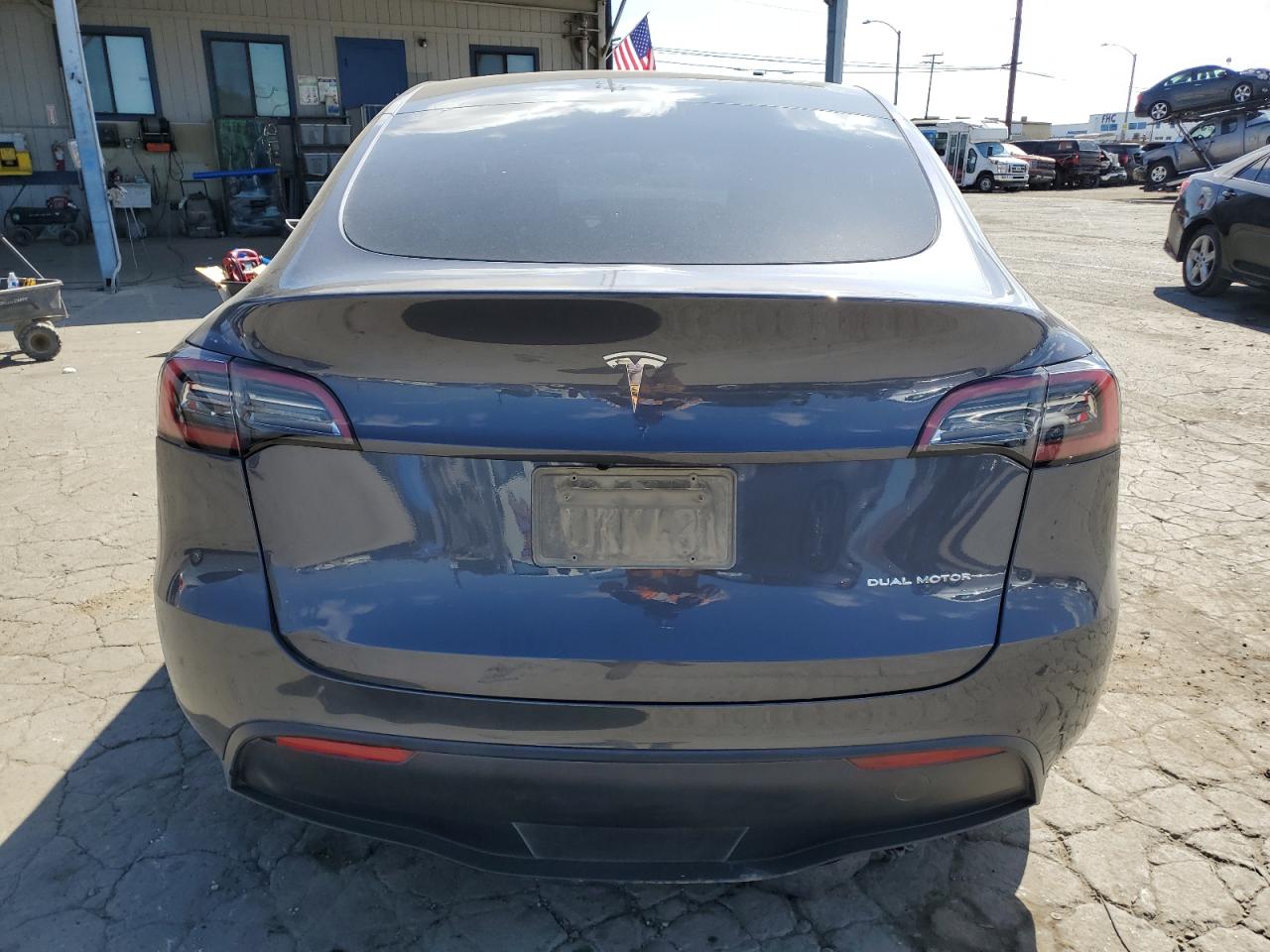 2023 Tesla Model Y VIN: 7SAYGDEE7PF898377 Lot: 84937405