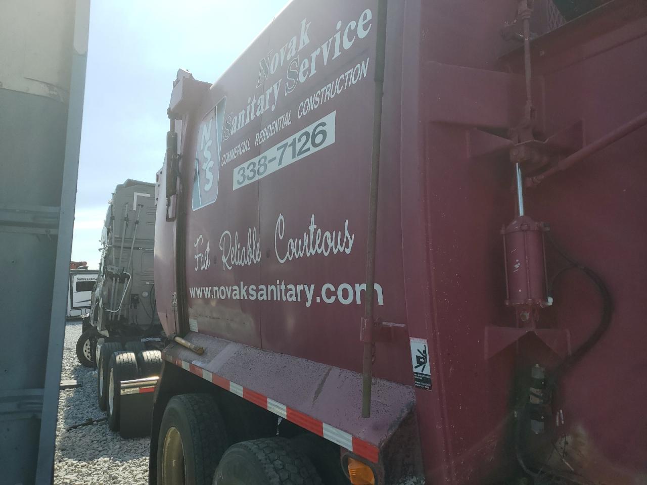 2003 Volvo Xpeditor Wxr VIN: 4V2EC6CE23N348751 Lot: 85376835