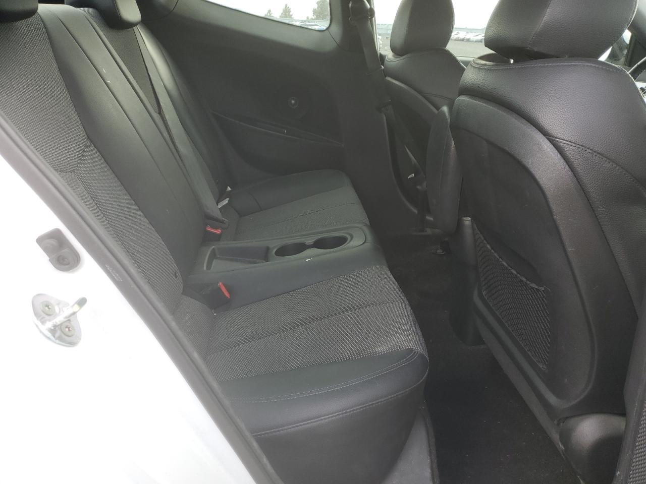 2016 Hyundai Veloster VIN: KMHTC6AD0GU254346 Lot: 86666815