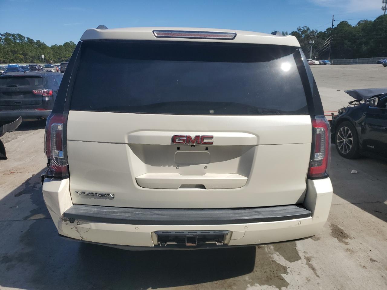 2015 GMC Yukon Slt VIN: 1GKS2BKC4FR626987 Lot: 87064145