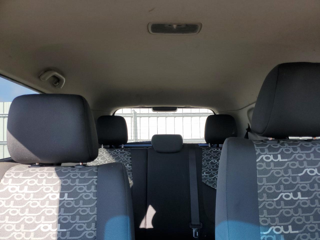 2011 Kia Soul + VIN: KNDJT2A27B7205123 Lot: 85647505