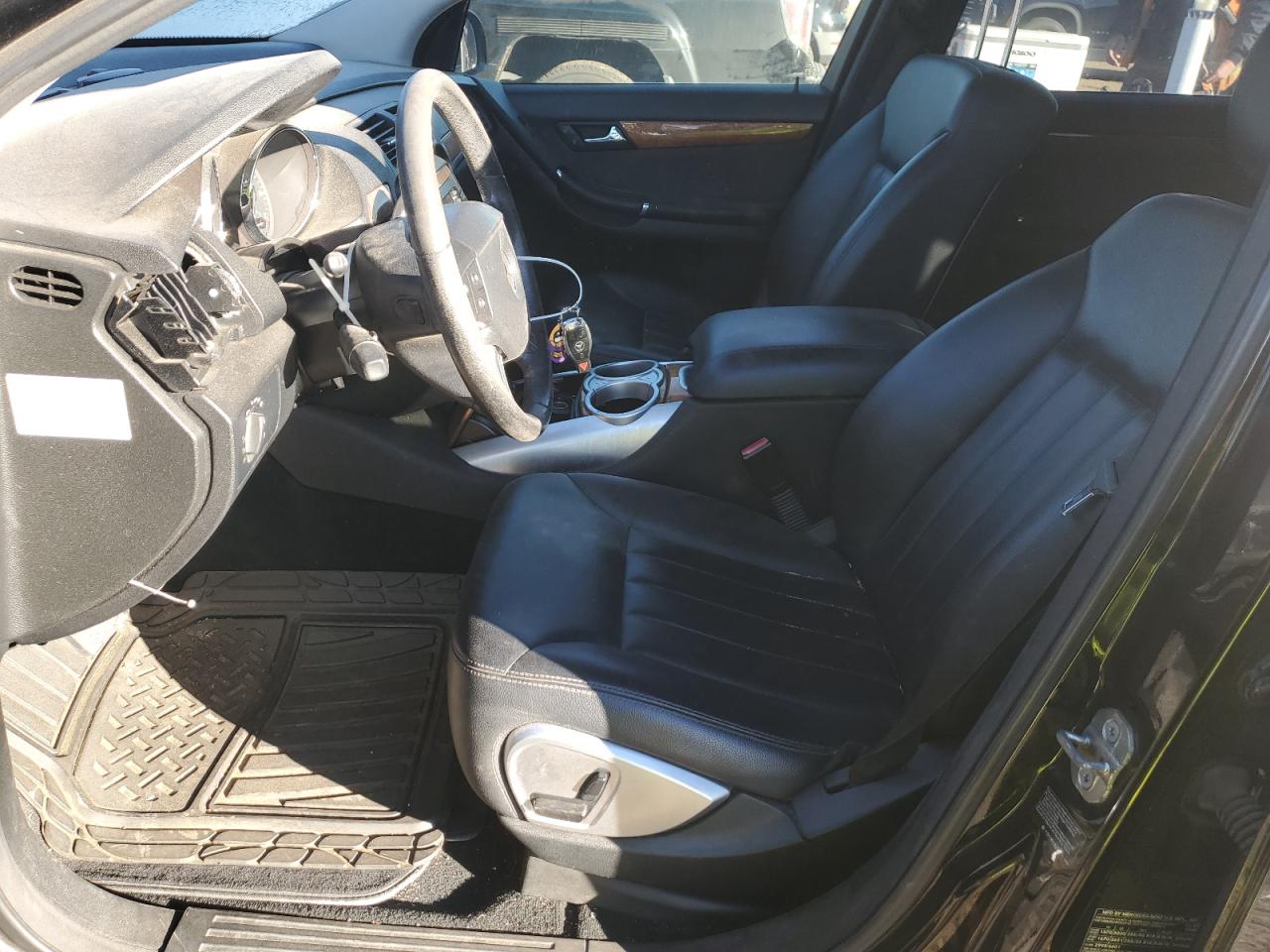 2008 Mercedes-Benz R 350 VIN: 4JGCB65E08A071831 Lot: 90529275