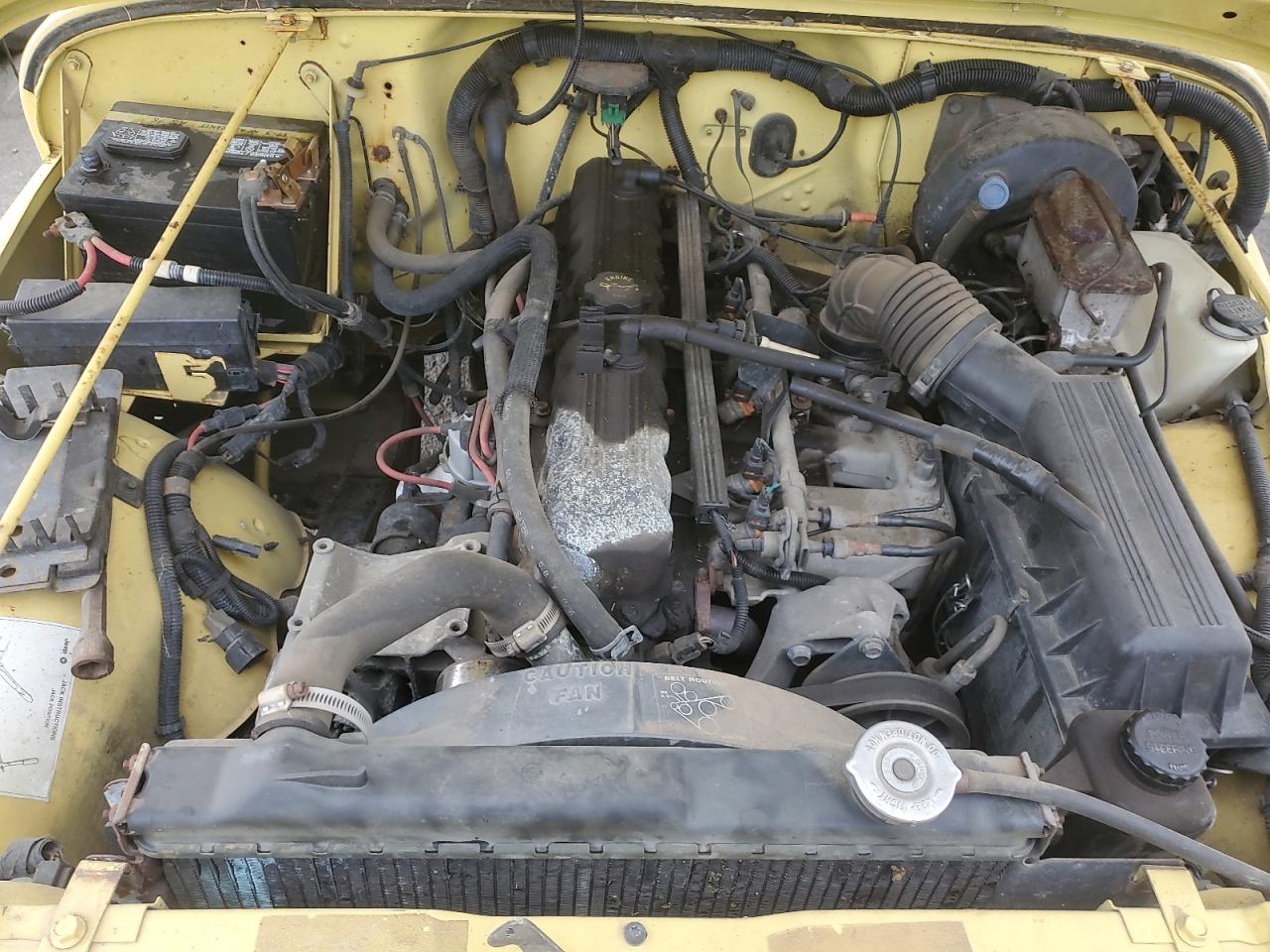 1992 Jeep Wrangler / Yj VIN: 2J4FY29S5NJ553428 Lot: 84649565