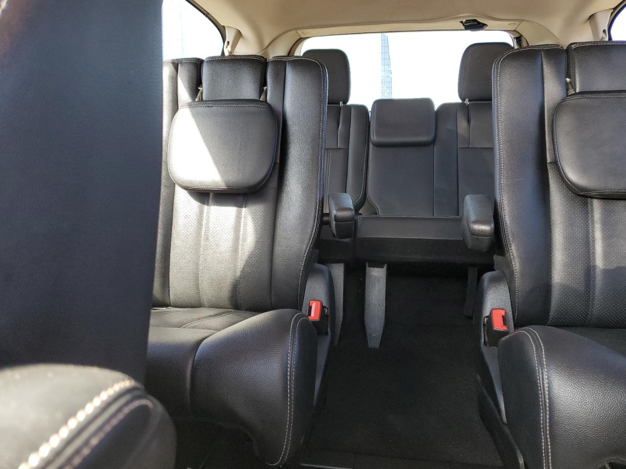 2014 Chrysler Town & Country Touring L VIN: 2C4RC1CG9ER277546 Lot: 85644745