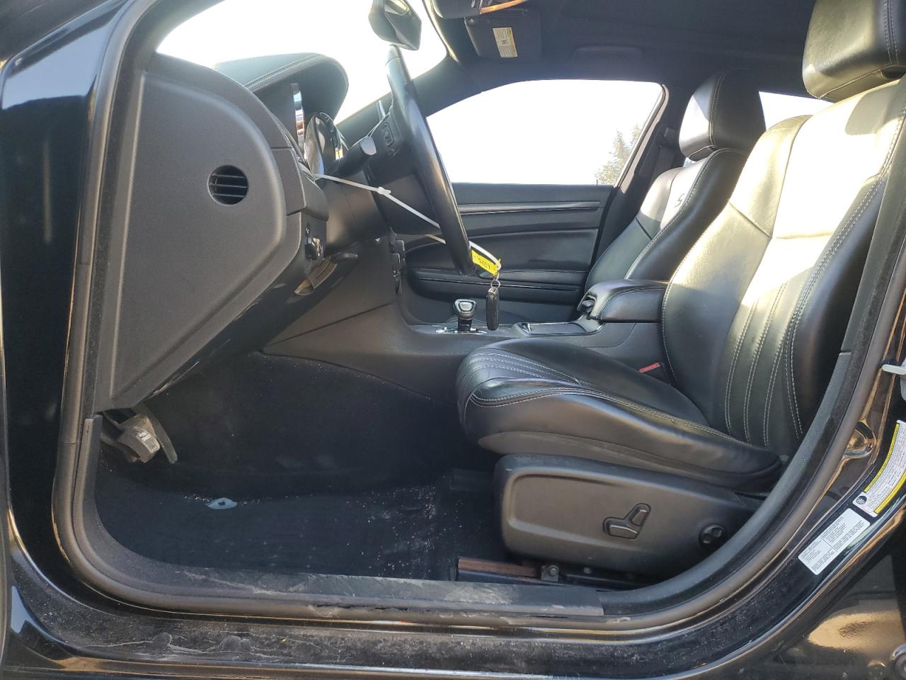 2014 Chrysler 300 S VIN: 2C3CCABG7EH264697 Lot: 80801995