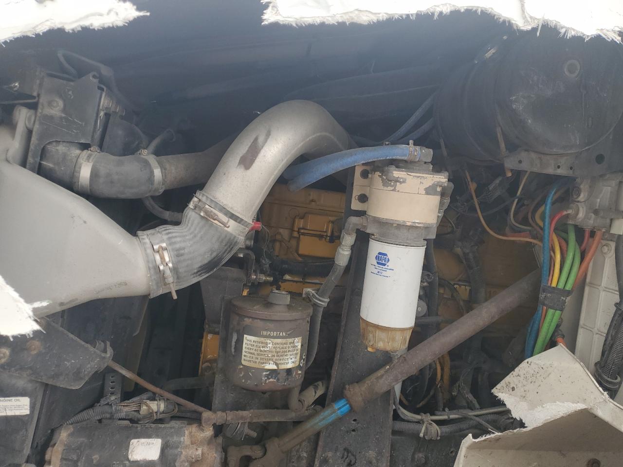 2001 International 9200 9200I VIN: 2HSCEAXR31C085894 Lot: 84943795