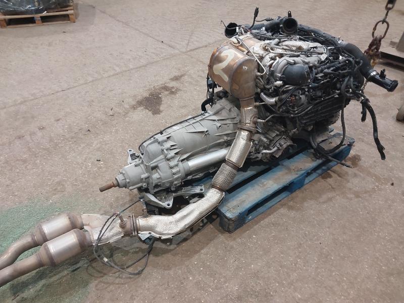 2022 LAMBORGHINI URUS