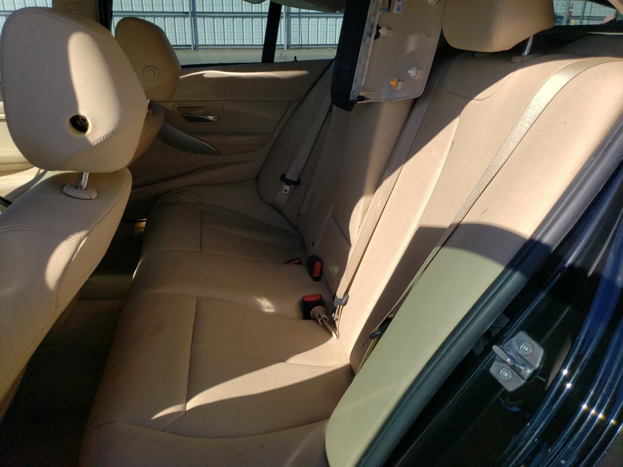 2016 BMW 320 I VIN: WBA8A9C51GK617012 Lot: 82327935