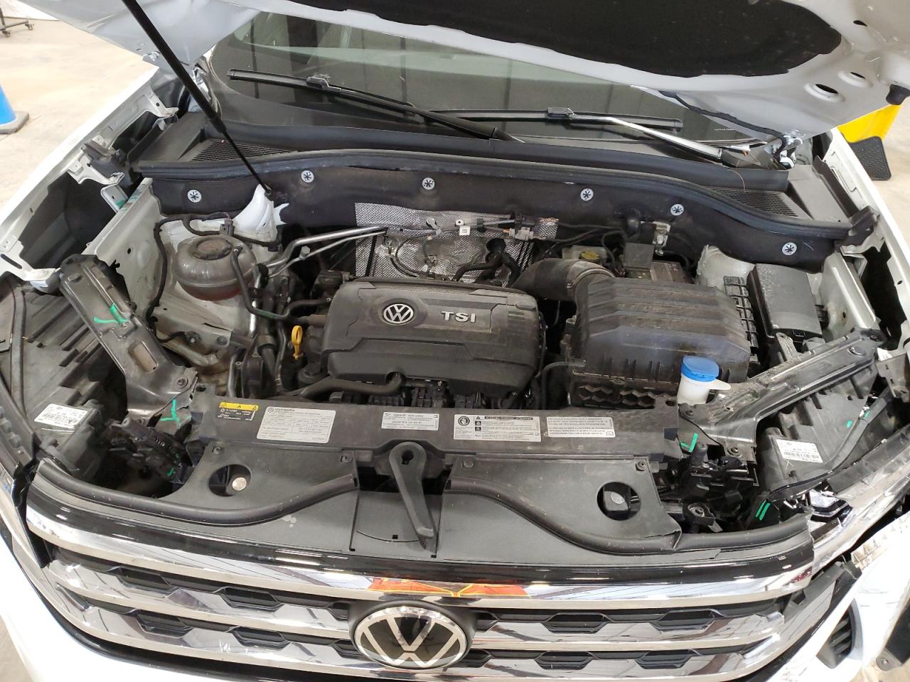 2020 Volkswagen Atlas Cross Sport Se VIN: 1V24C2CA3LC204303 Lot: 82501095