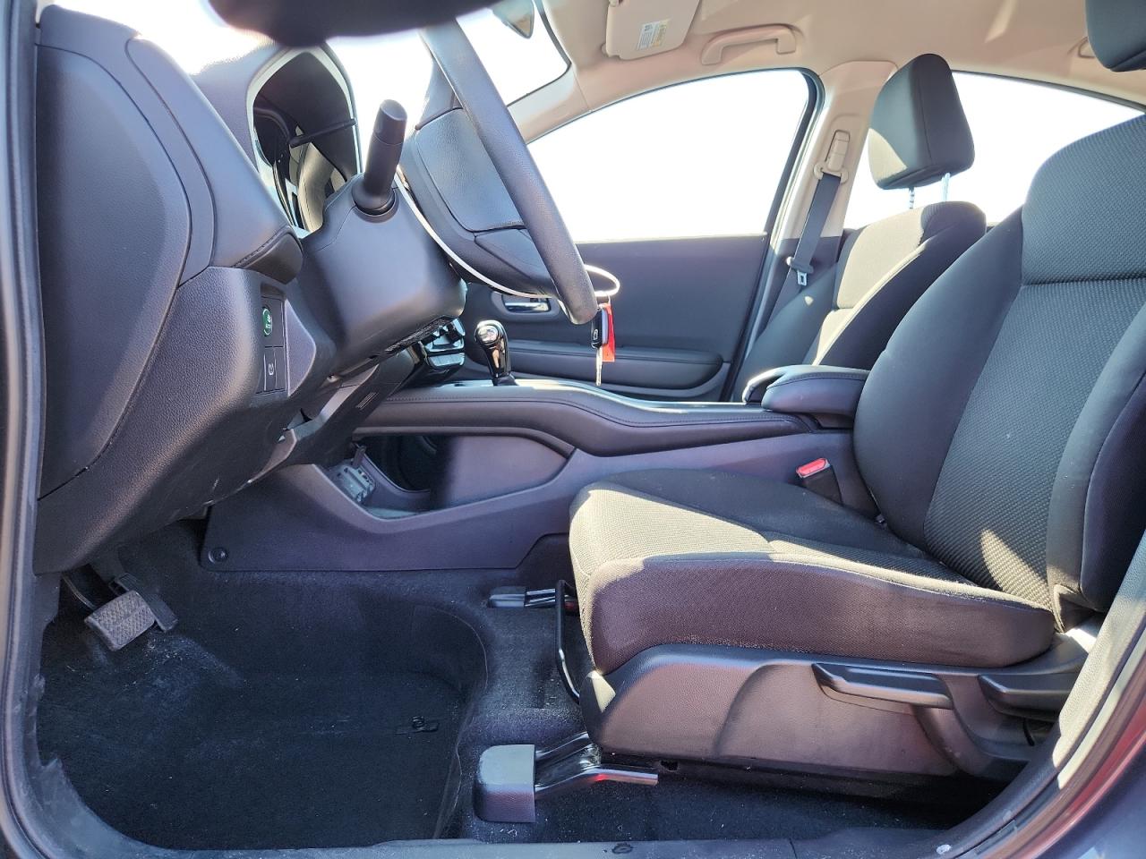 2017 Honda Hr-V Lx VIN: 3CZRU6H3XHG700025 Lot: 82267945