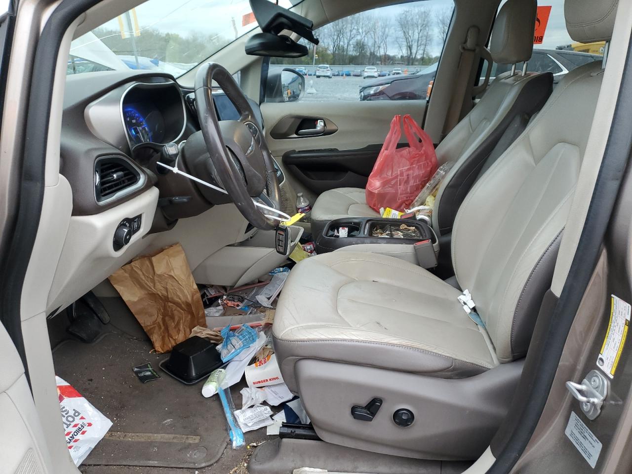 2017 Chrysler Pacifica Touring L VIN: 2C4RC1BG3HR636248 Lot: 89508955