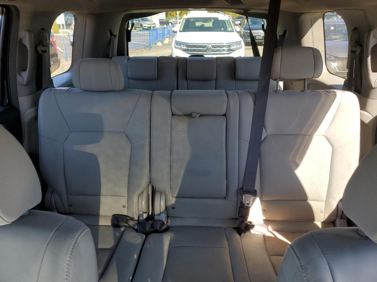 2010 Honda Pilot Lx VIN: 5FNYF4H22AB037360 Lot: 86506475