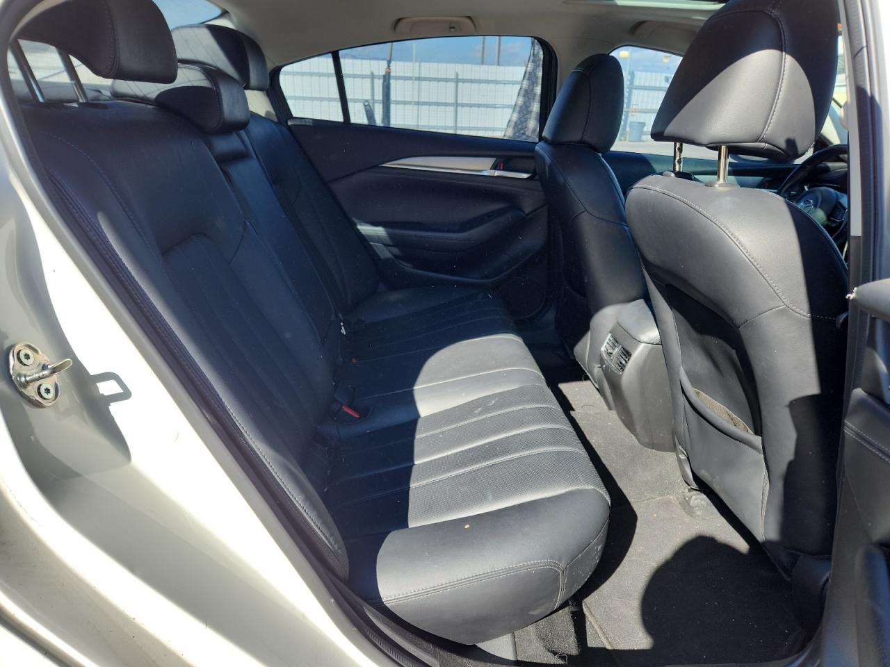 2018 Mazda 6 Touring VIN: JM1GL1VM7J1333492 Lot: 82508375