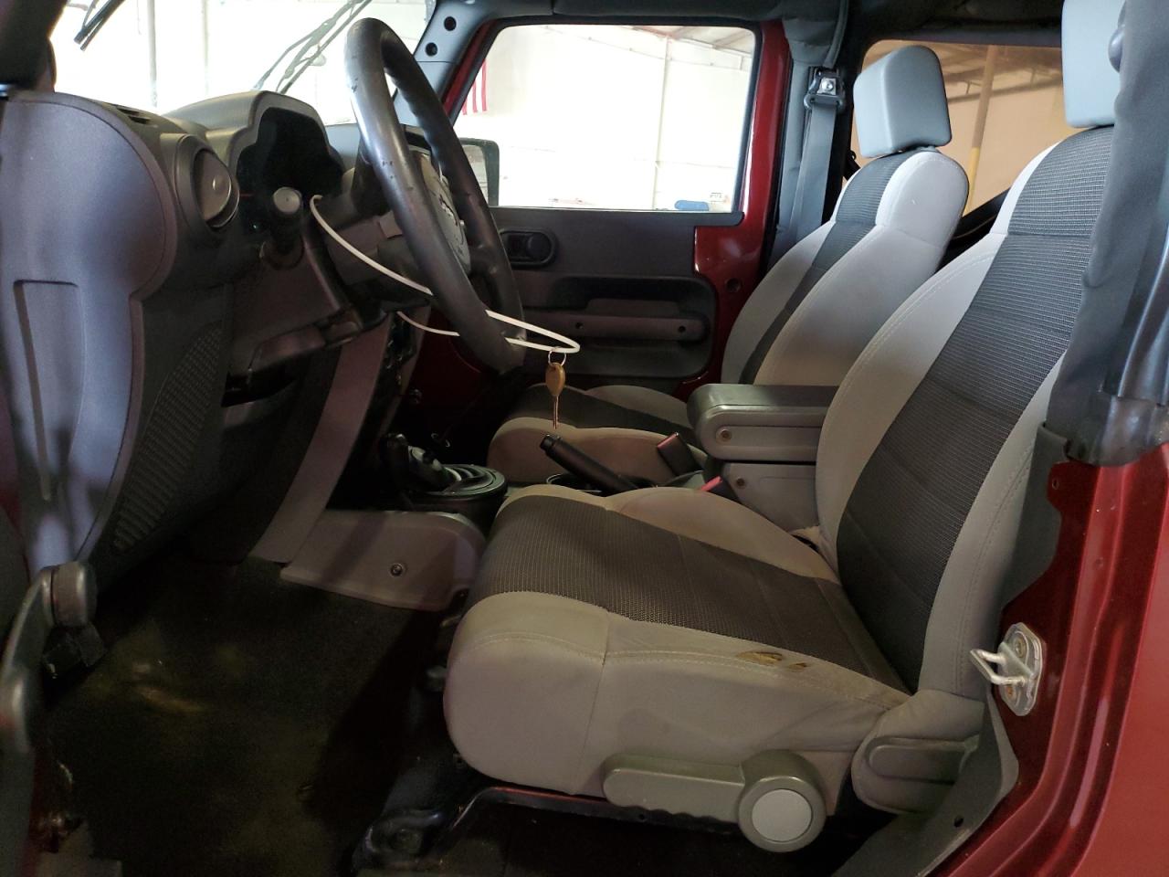 2007 Jeep Wrangler X VIN: 1J4FA24117L136761 Lot: 85698685