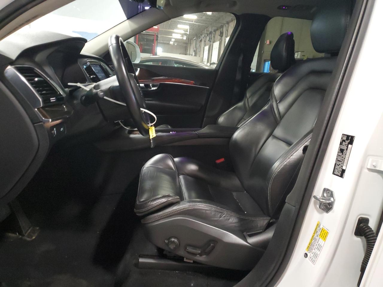 2017 Volvo Xc90 T6 VIN: YV4A22PK3H1142072 Lot: 69855275