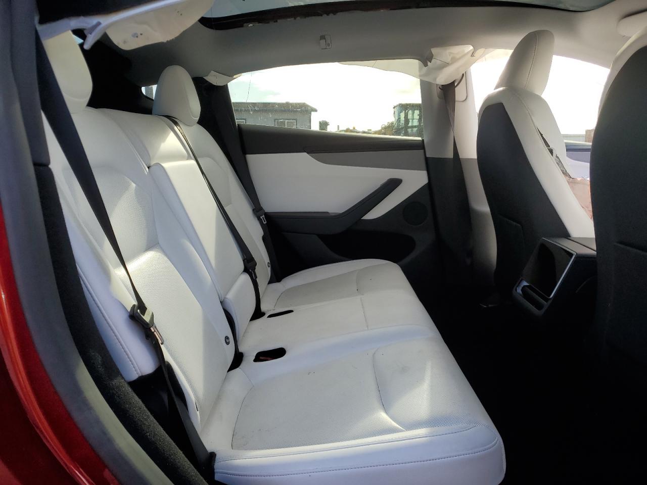 2026 Tesla Model Y VIN: 7SAYGDEE0TF347590 Lot: 89478795