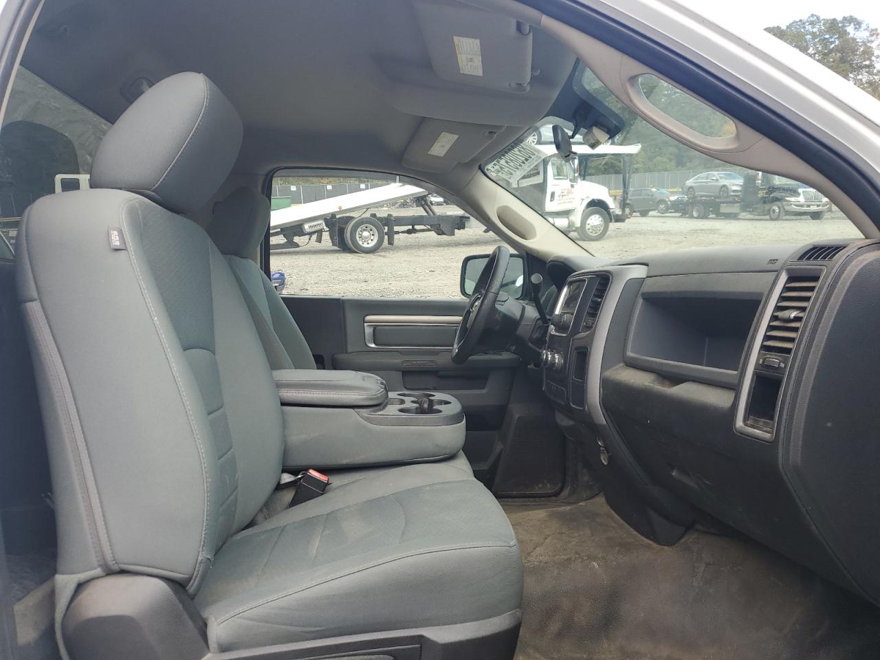 2016 Ram 1500 St VIN: 3C6JR6DT6GG261857 Lot: 86208575