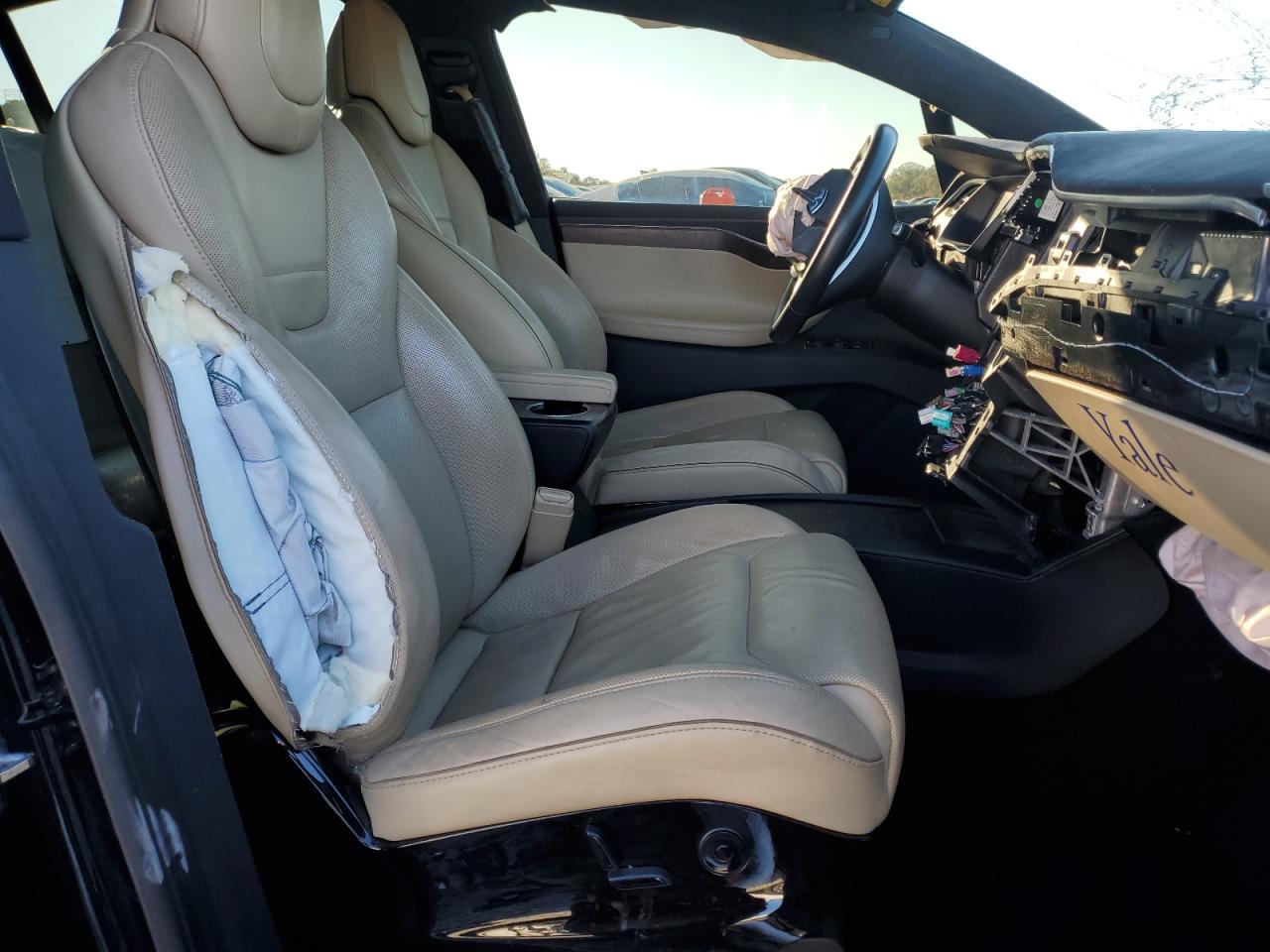 2016 Tesla Model X VIN: 5YJXCAE20GF008746 Lot: 90731695