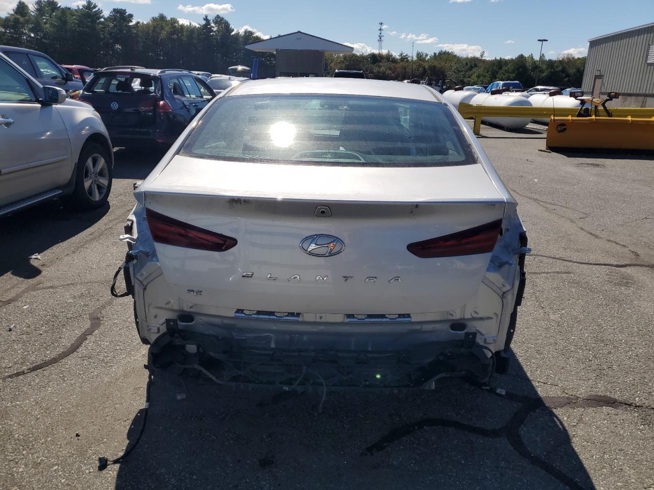 2019 Hyundai Elantra Se VIN: KMHD74LF5KU833322 Lot: 81801795