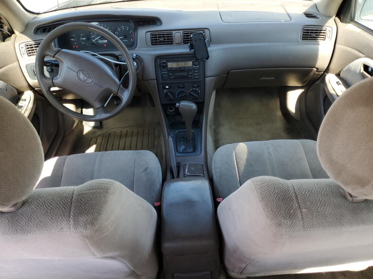 2000 Toyota Camry Ce VIN: 4T1BG22K8YU959662 Lot: 85877115