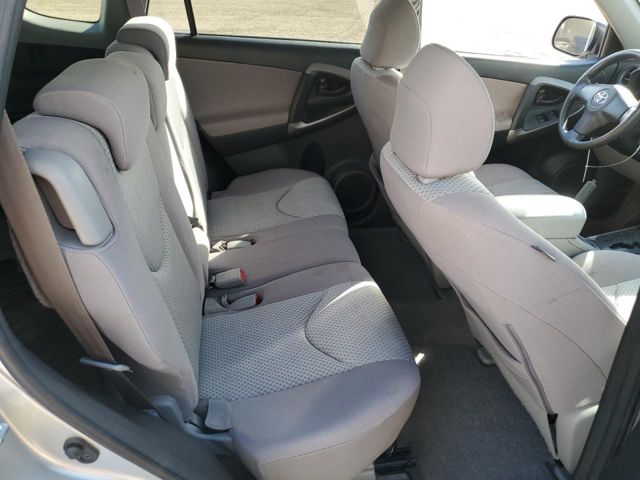 2008 Toyota Rav4 VIN: JTMBD33V586066123 Lot: 81936575