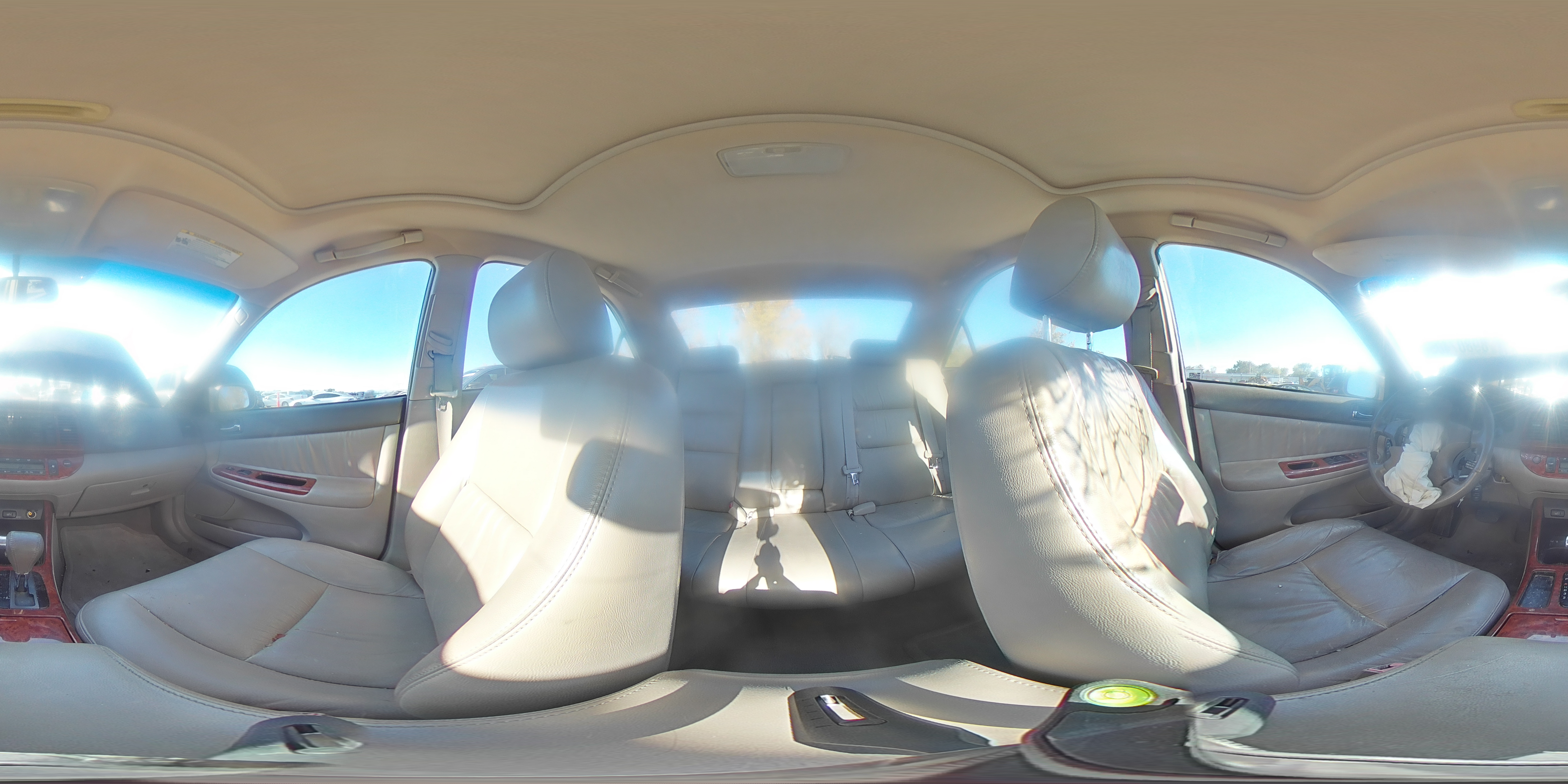 2004 Toyota Camry Le VIN: 4T1BF30K84U573104 Lot: 89807405