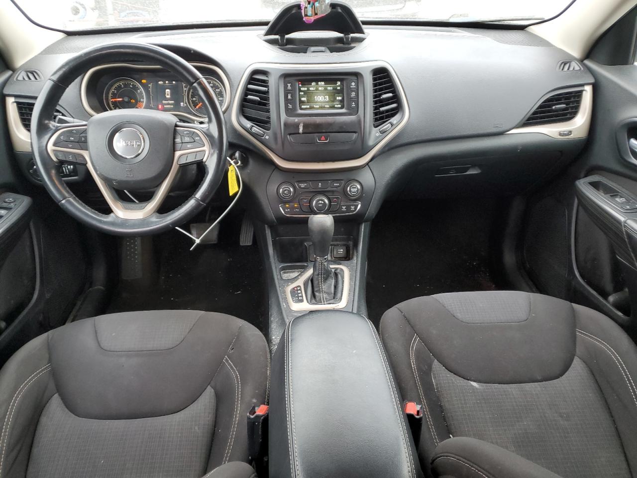 2015 Jeep Cherokee Latitude VIN: 1C4PJLCB4FW683160 Lot: 89504585