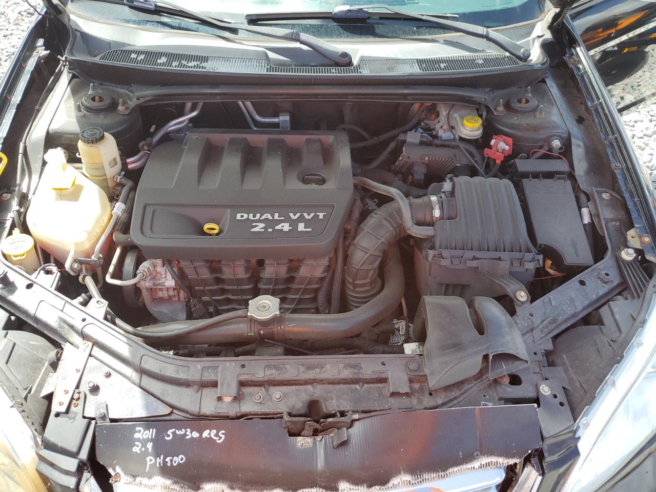 2011 Chrysler 200 Touring VIN: 1C3BC2EB2BN570436 Lot: 84390135