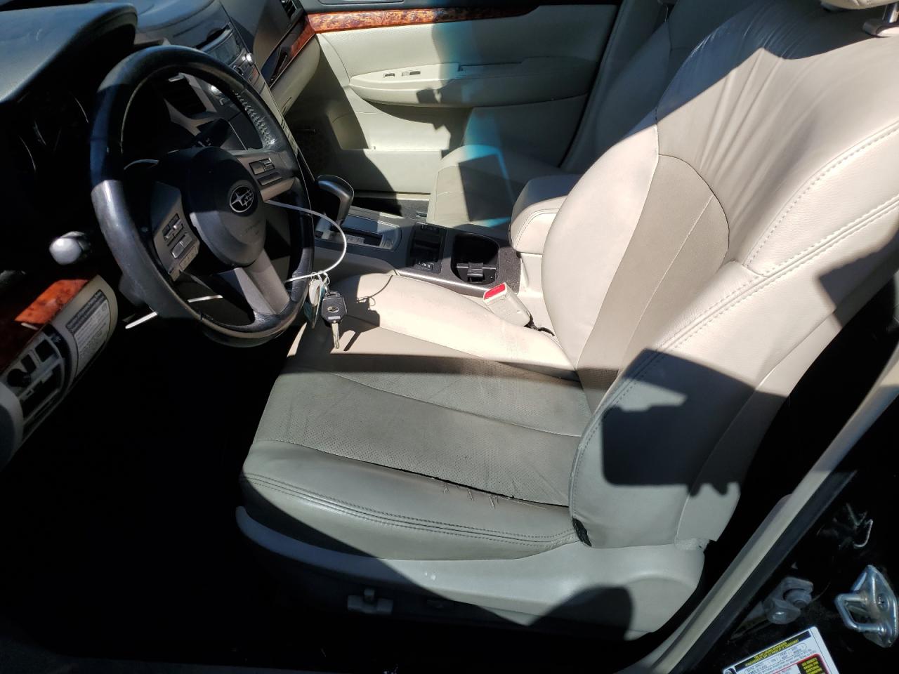 2011 Subaru Legacy 2.5I Limited VIN: 4S3BMCK61B3228512 Lot: 84036195