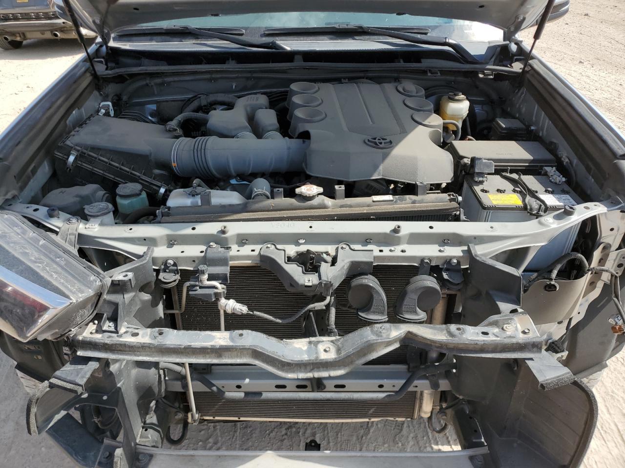 2022 Toyota 4Runner Sr5 VIN: JTEFU5JR8N5274528 Lot: 82607715