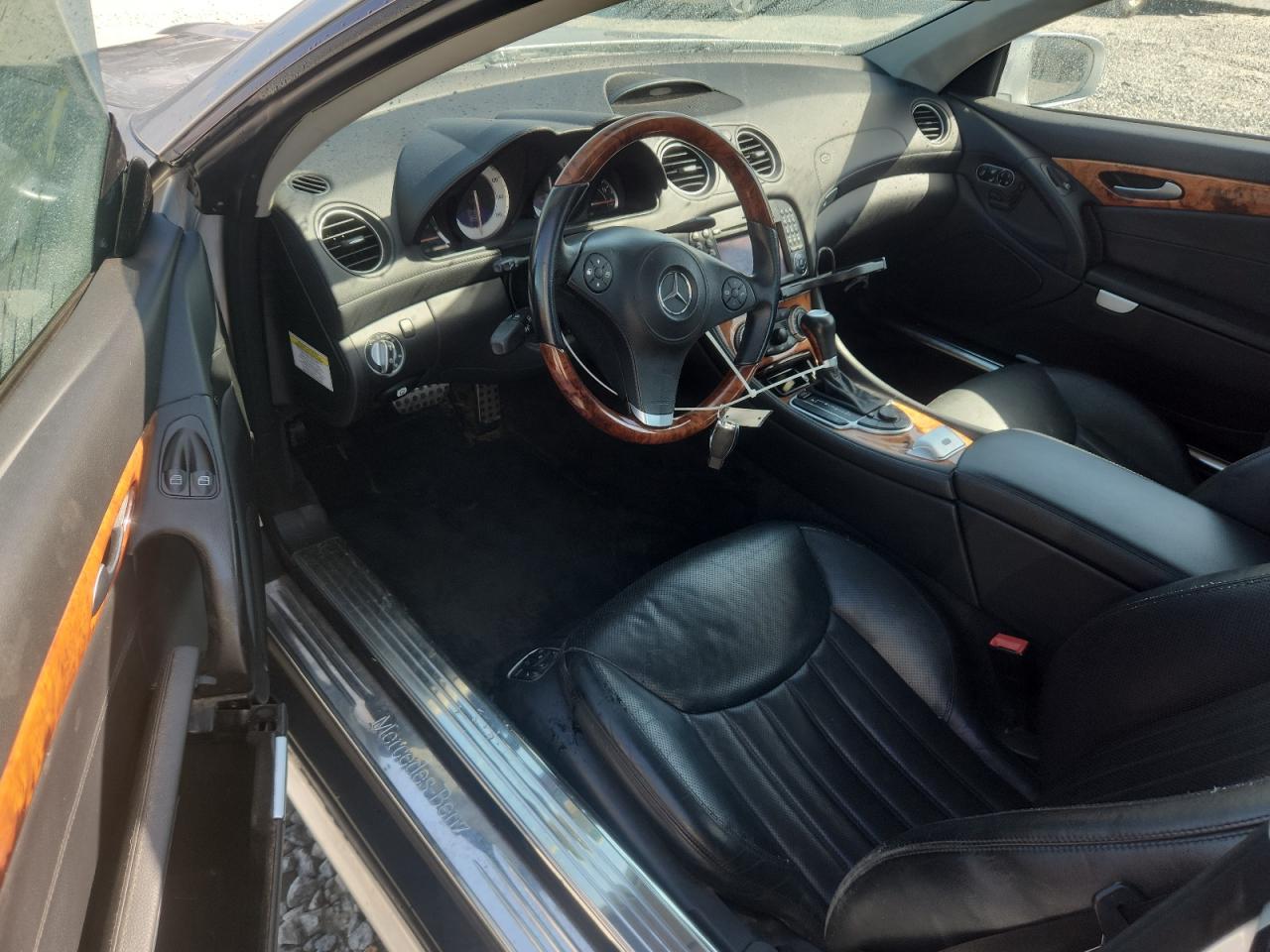 2009 Mercedes-Benz Sl 550 VIN: WDBSK71F89F143351 Lot: 86243925