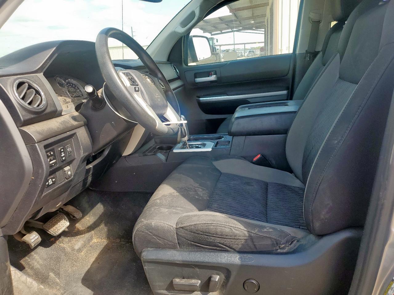 2017 Toyota Tundra Crewmax Sr5 VIN: 5TFEW5F18HX223987 Lot: 85660865