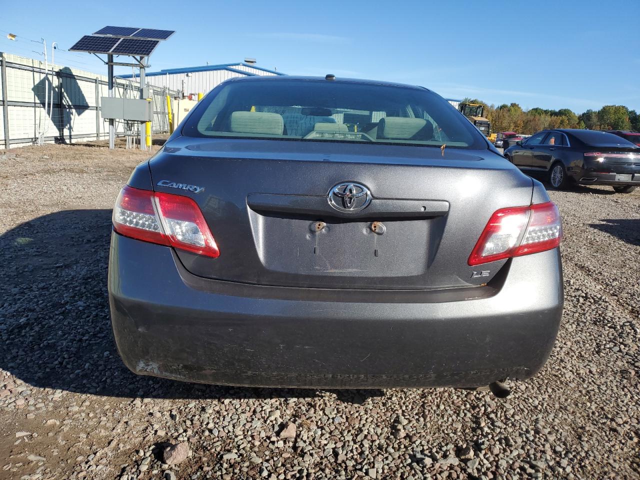 2011 Toyota Camry Base VIN: 4T1BF3EK2BU726145 Lot: 82374045