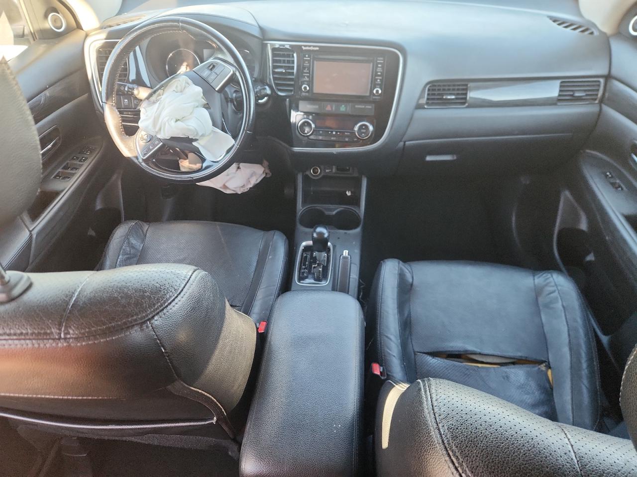 2016 Mitsubishi Outlander Se VIN: JA4AD3A30GZ022079 Lot: 82585905