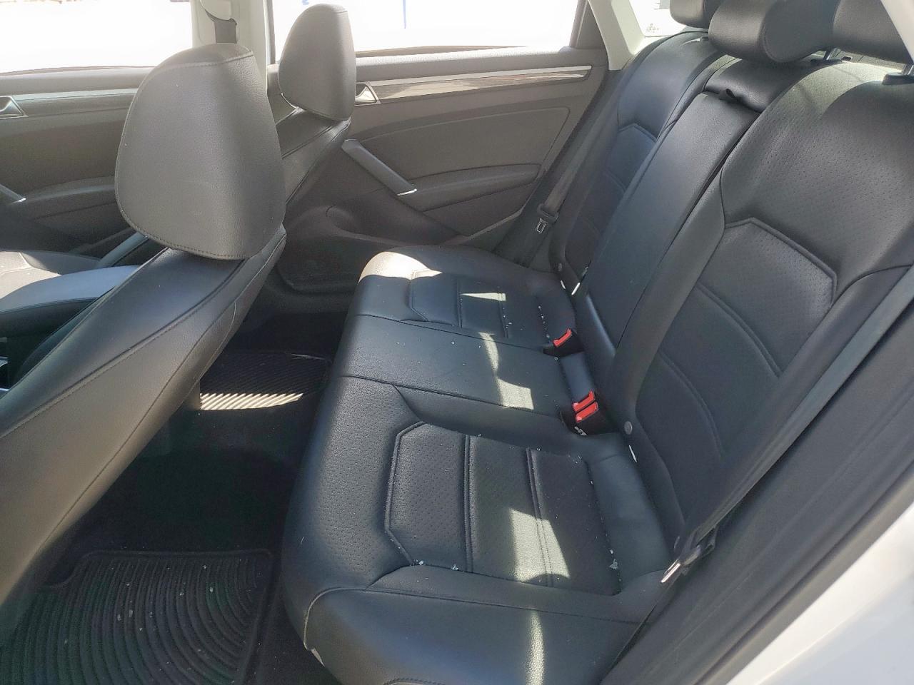 2016 Volkswagen Passat Se VIN: 1VWBT7A31GC065785 Lot: 86105335