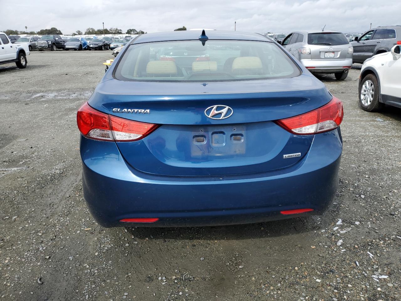 2013 Hyundai Elantra Gls VIN: KMHDH4AE2DU994785 Lot: 81978185