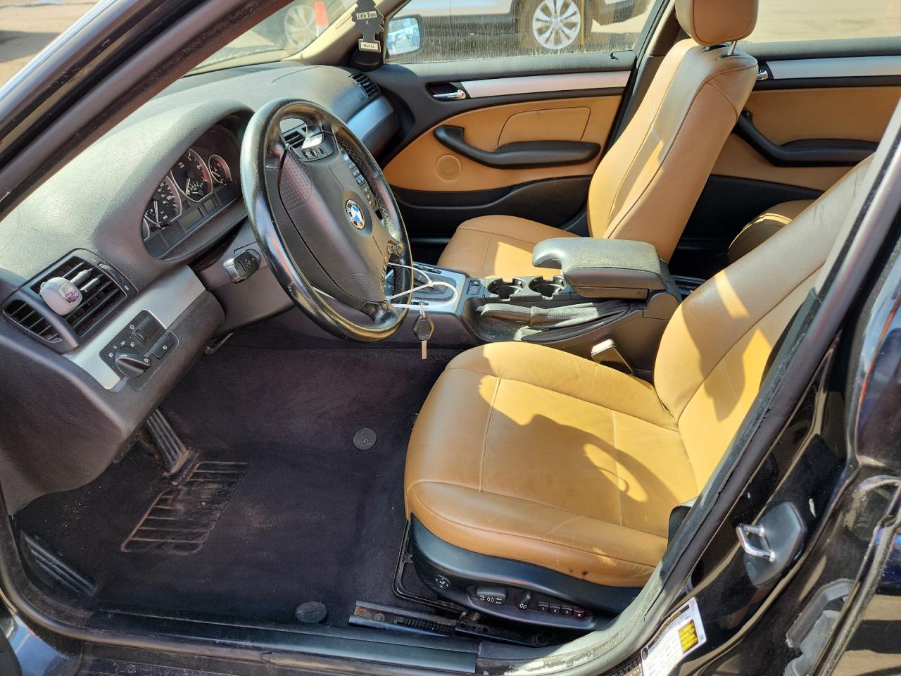 2005 BMW 325 Xi VIN: WBAEU33485PR14793 Lot: 85345015