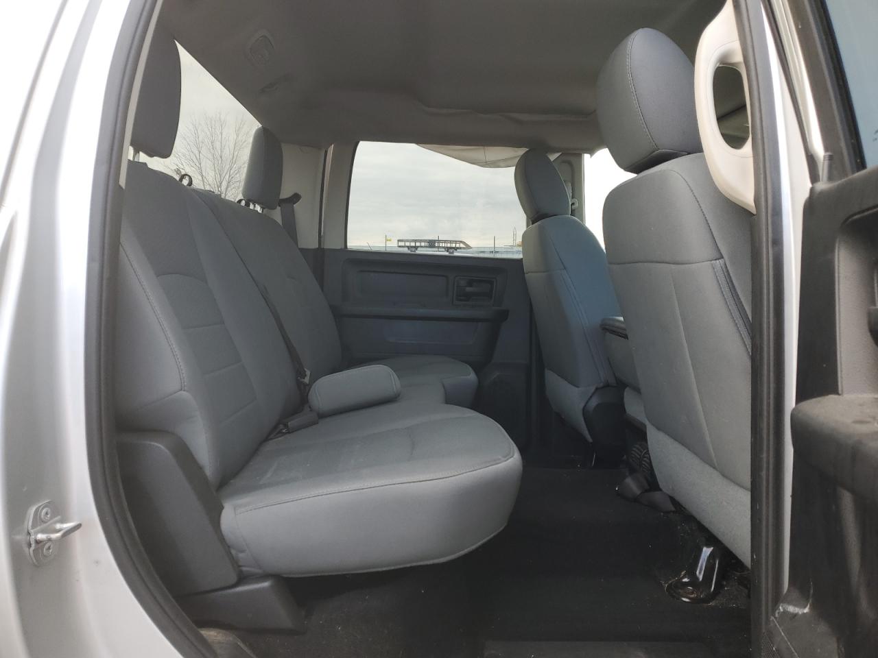 2015 Ram 1500 St VIN: 1C6RR7KT4FS774513 Lot: 90334255