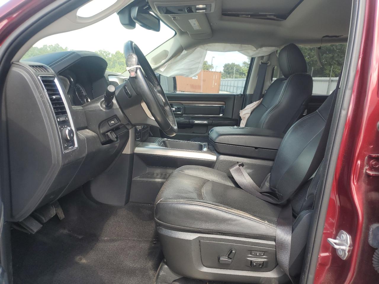 2017 Ram 1500 Laramie VIN: 1C6RR7NT1HS691085 Lot: 84740865