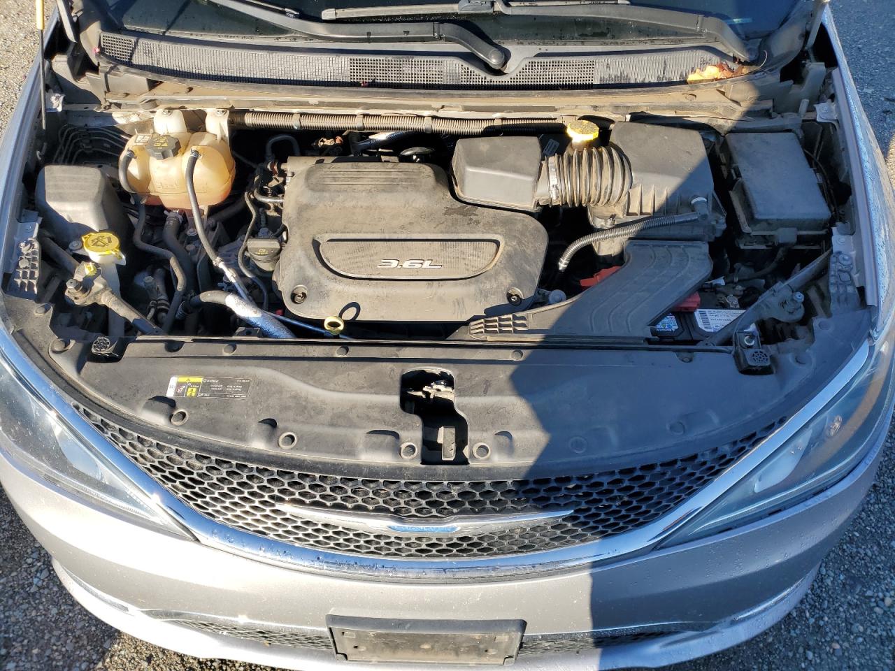 2018 Chrysler Pacifica Touring L VIN: 2C4RC1BG0JR216887 Lot: 87216485