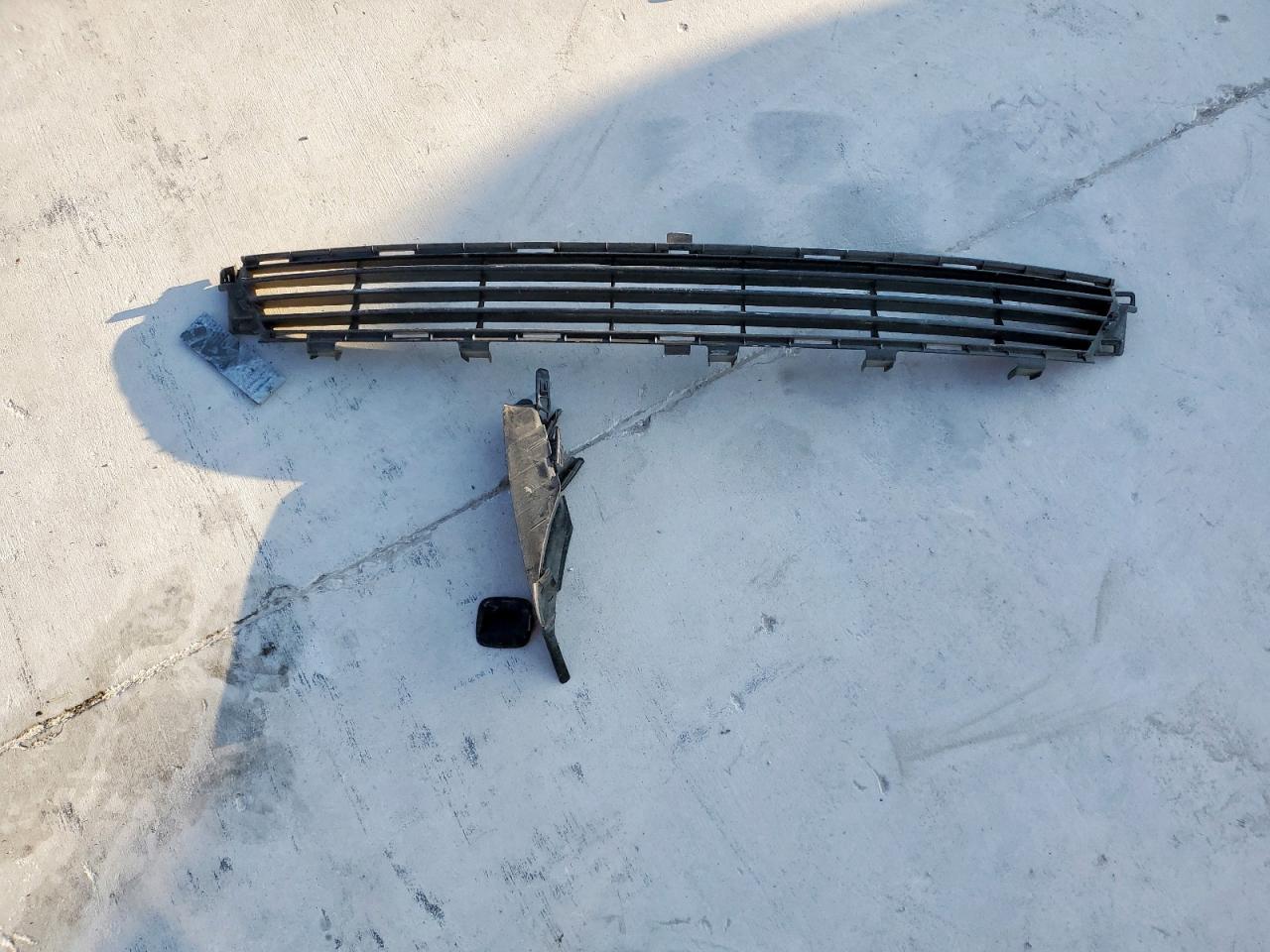 2011 Lexus Es 350 VIN: JTHBK1EG1B2469389 Lot: 81942015