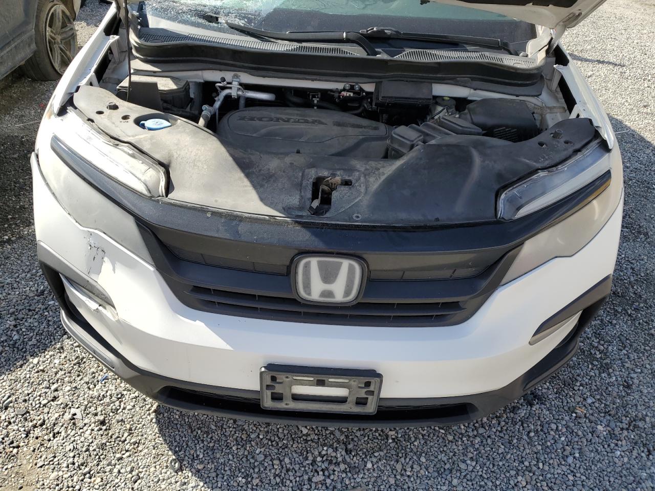 2021 Honda Pilot Se VIN: 5FNYF5H2XMB015990 Lot: 87290615