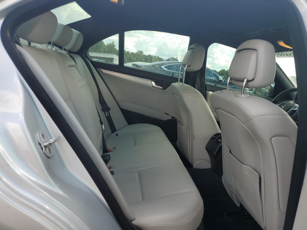 2014 Mercedes-Benz C 250 VIN: WDDGF4HB6EA958321 Lot: 84072285