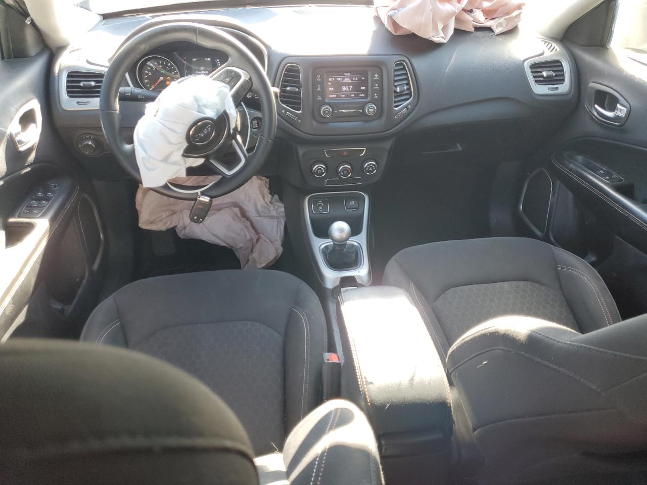 2018 Jeep Compass Sport VIN: 3C4NJCAB0JT148075 Lot: 86408735