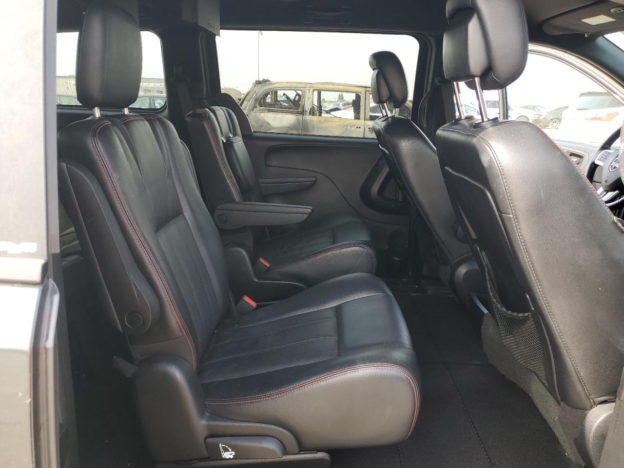 2011 Dodge Grand Caravan R/T VIN: 2D4RN7DG6BR765590 Lot: 82731145