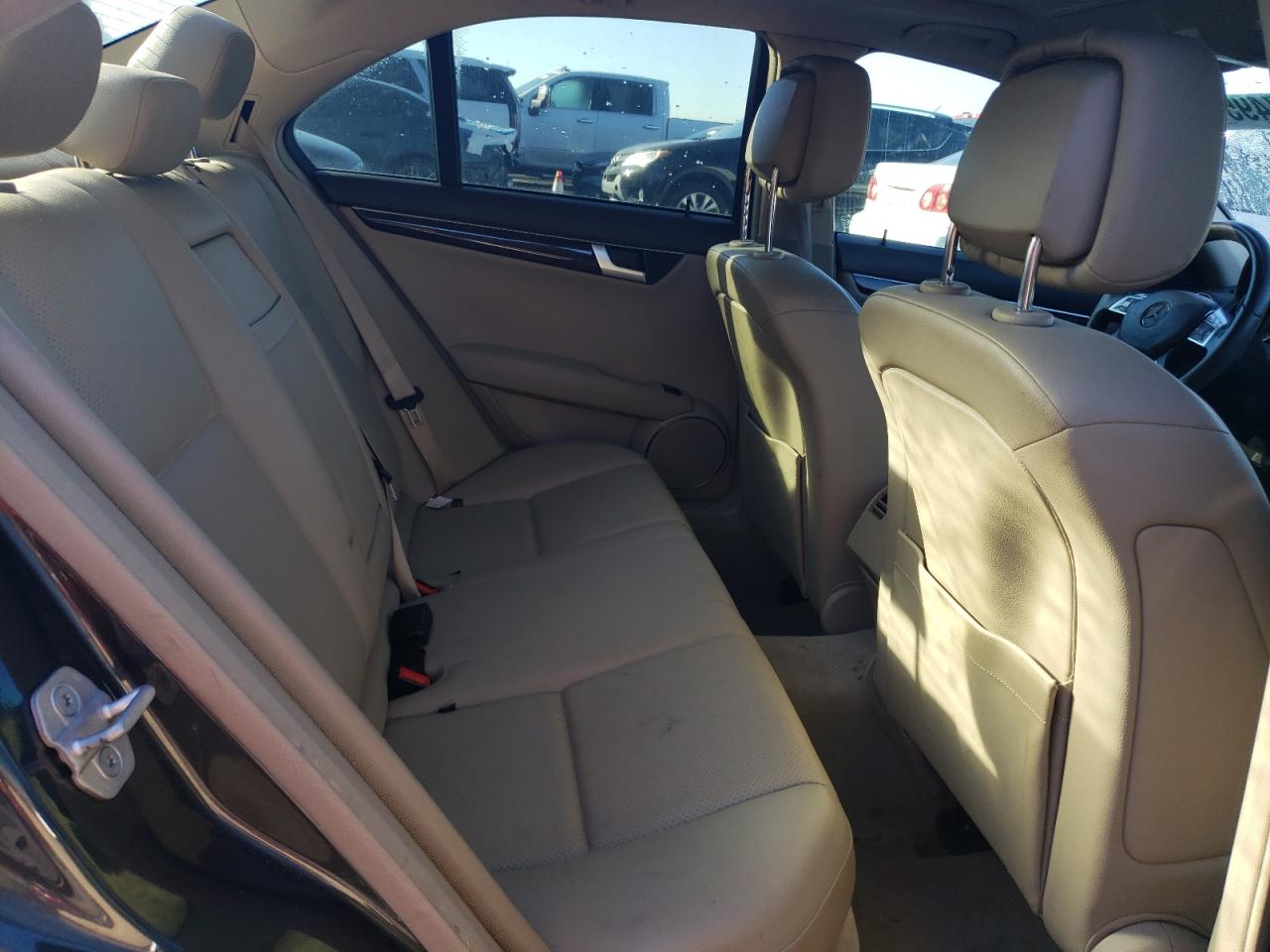 2013 Mercedes-Benz C 250 VIN: WDDGF4HB8DR285497 Lot: 89486085