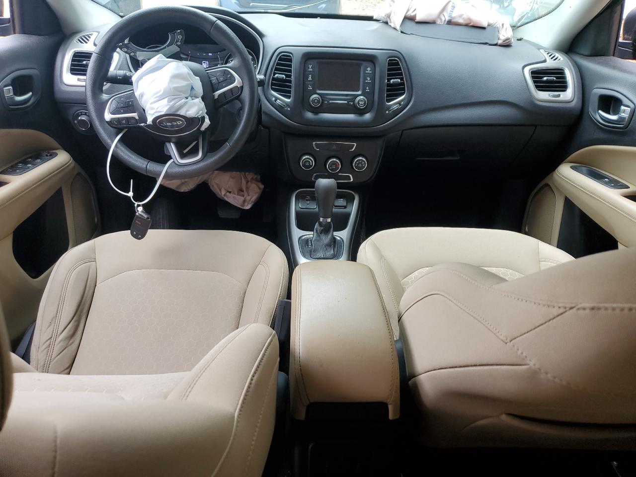 2018 Jeep Compass Sport VIN: 3C4NJCABXJT124835 Lot: 85535495